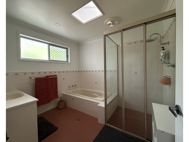 13 Spinnaker Cove, Wallabi Point NSW 2430