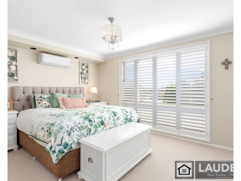 1 Laurina Close, Old Bar NSW 2430