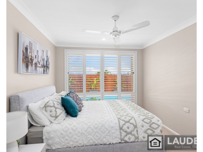 1 Laurina Close, Old Bar NSW 2430