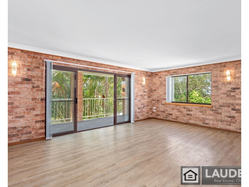 17 Old Bar Road, Old Bar NSW 2430