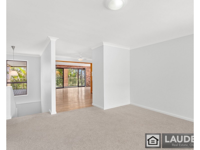 17 Old Bar Road, Old Bar NSW 2430