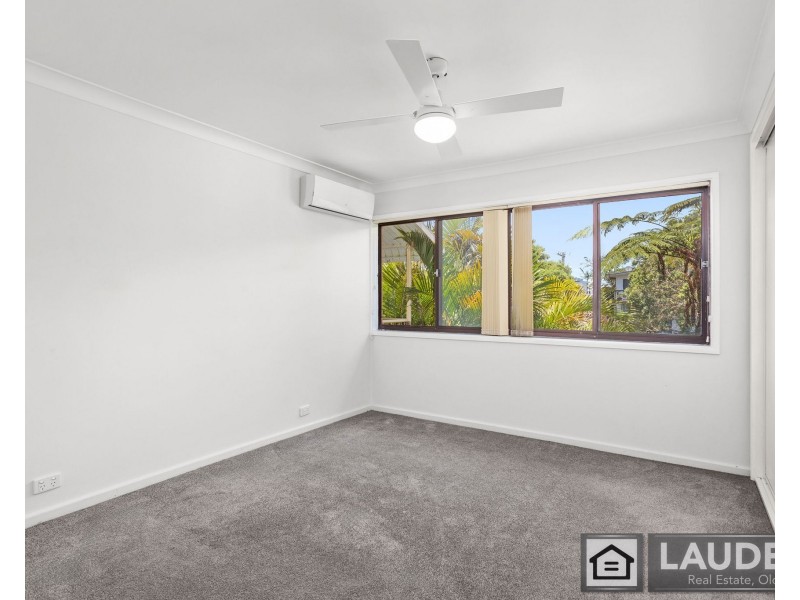 17 Old Bar Road, Old Bar NSW 2430
