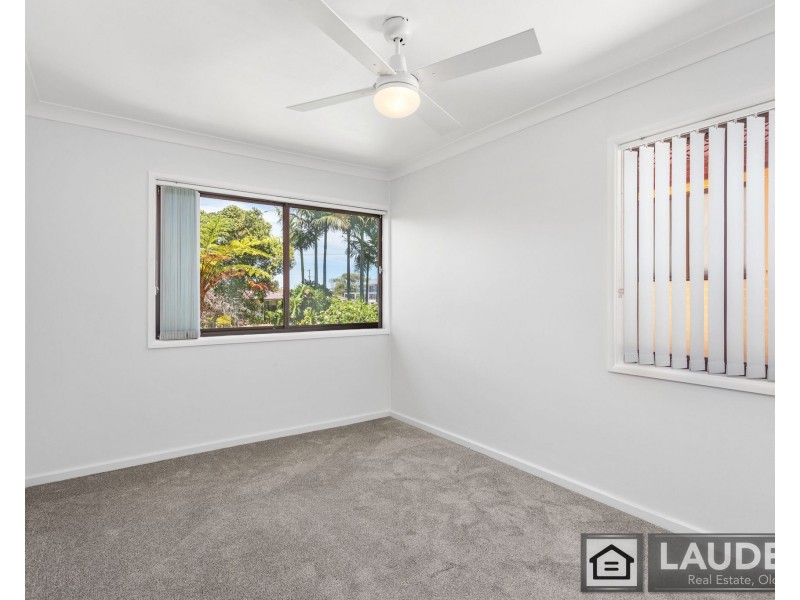 17 Old Bar Road, Old Bar NSW 2430