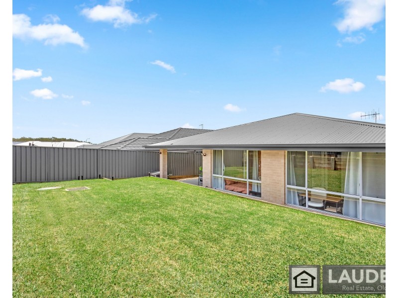 12 Marra Drive, Old Bar NSW 2430