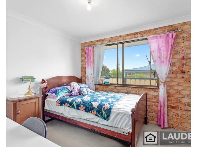 52 Wyden Street, Old Bar NSW 2430