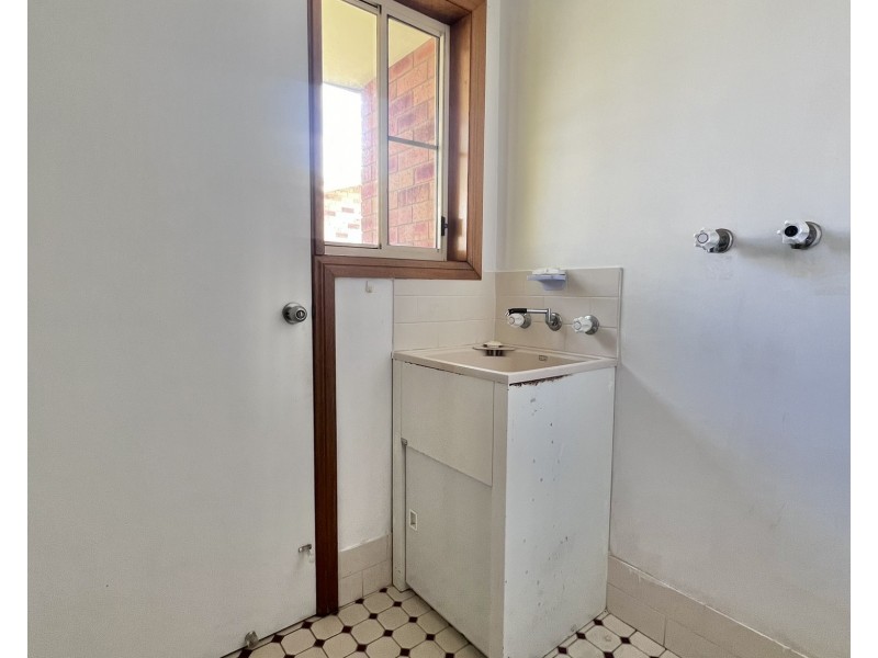 2/3 Silkyash Close, Old Bar NSW 2430