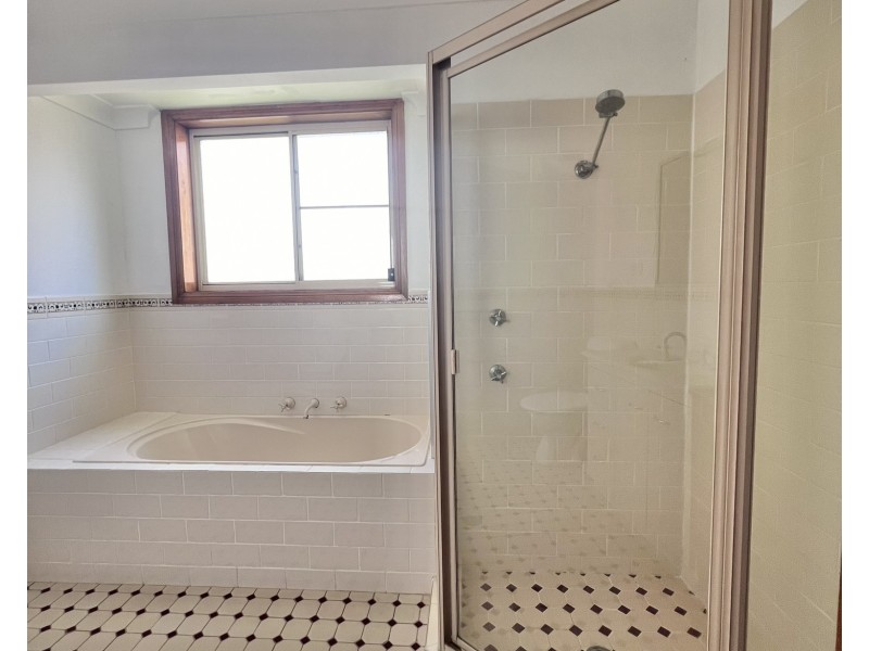 2/3 Silkyash Close, Old Bar NSW 2430