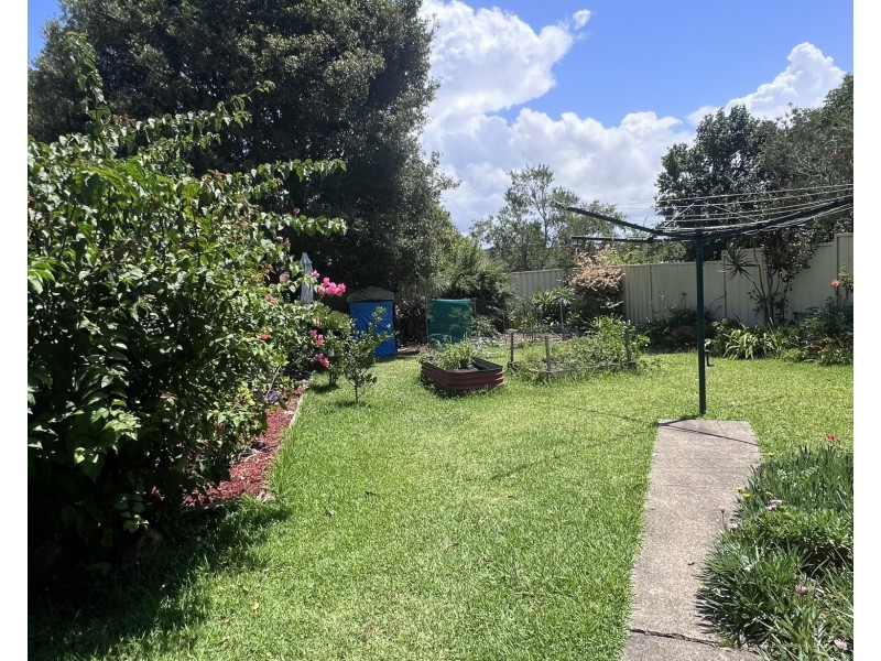 2/3 Silkyash Close, Old Bar NSW 2430