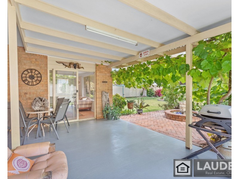 42 Wyden Street, Old Bar NSW 2430