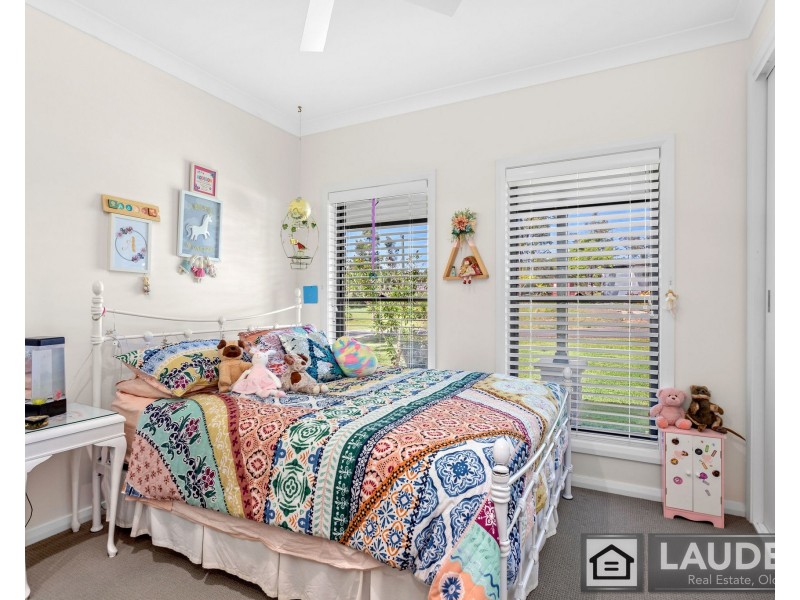 6 Peets Avenue, Wallabi Point NSW 2430