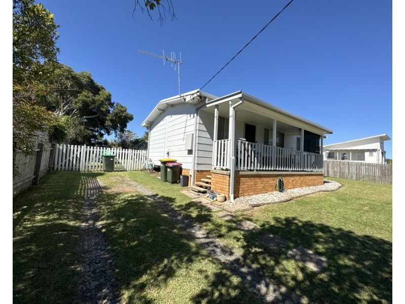 2 Sheppard Street, Old Bar NSW 2430