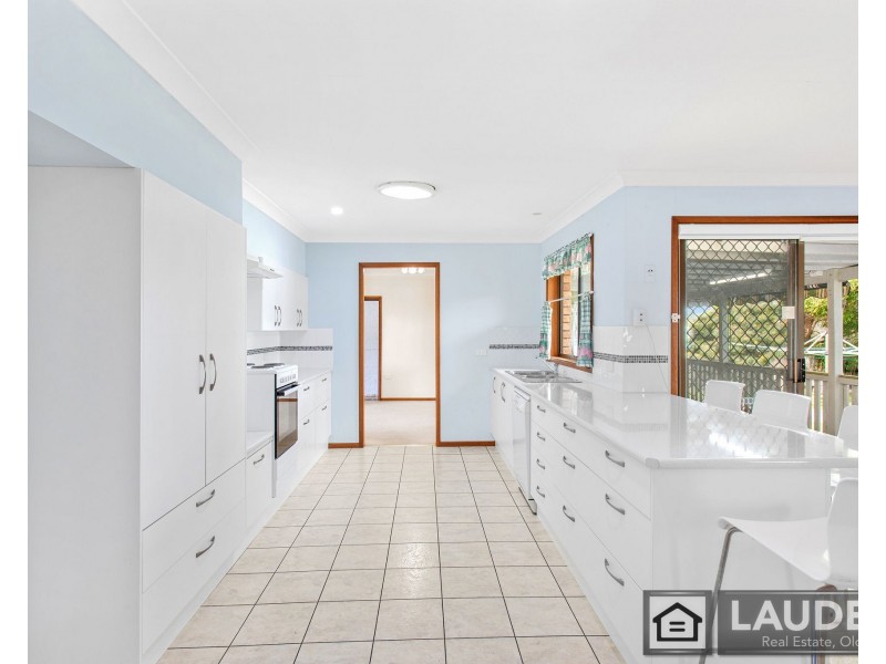 43 Gannet Crescent, Old Bar NSW 2430