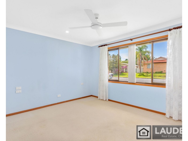 43 Gannet Crescent, Old Bar NSW 2430