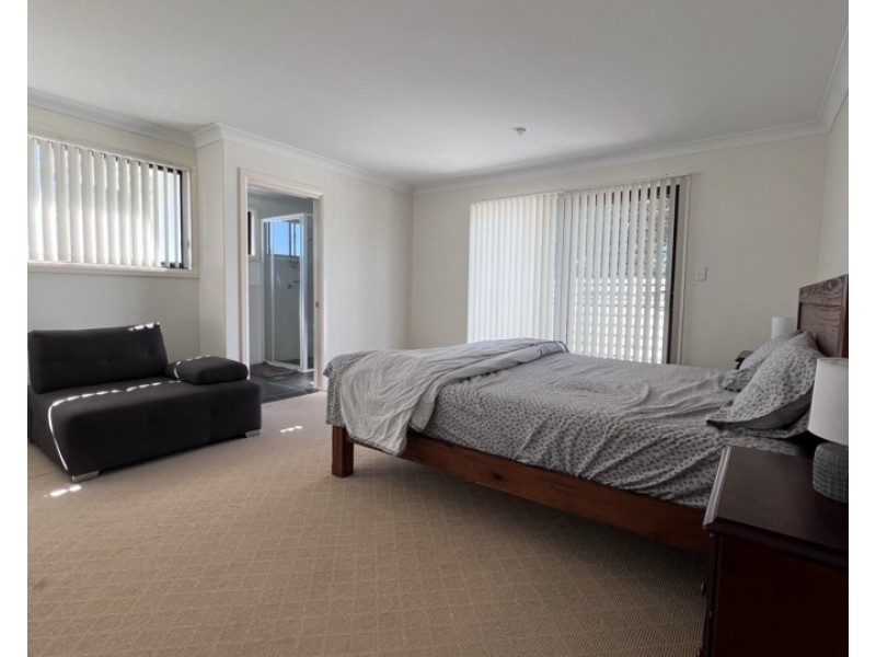 4/1 Connell Street, Old Bar NSW 2430