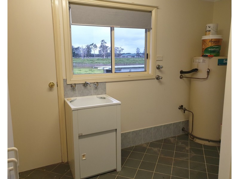 19 Polsons Road, Oxley Island NSW 2430