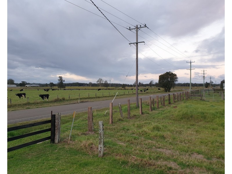 19 Polsons Road, Oxley Island NSW 2430