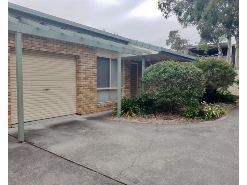 4/13 Connell Street, Old Bar NSW 2430