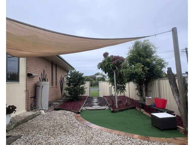 2/25 Bryan Street, Old Bar NSW 2430