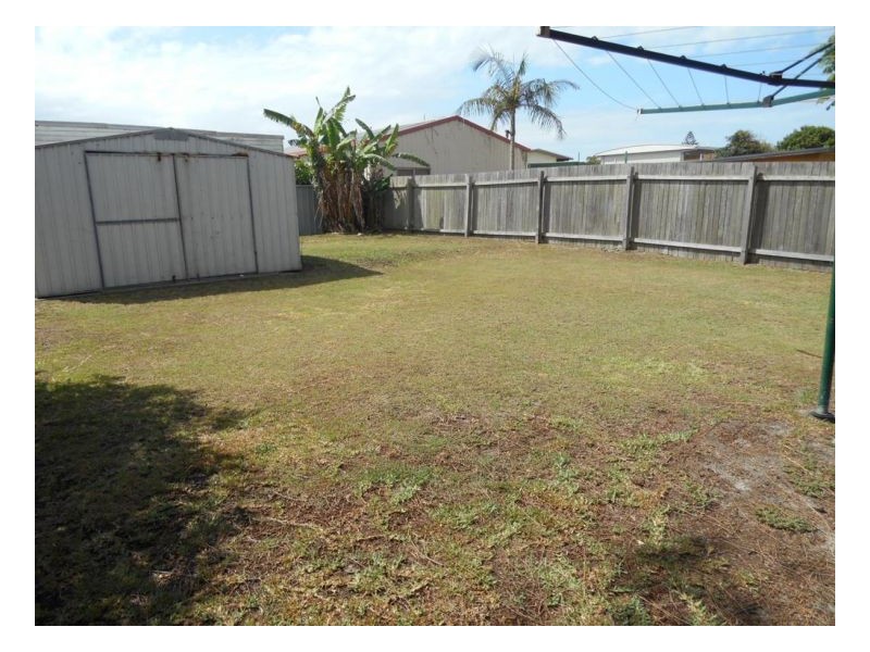 13 Lewis Street, Old Bar NSW 2430