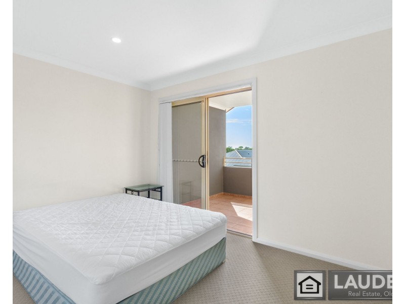 4/2 Mistral Place, Old Bar NSW 2430