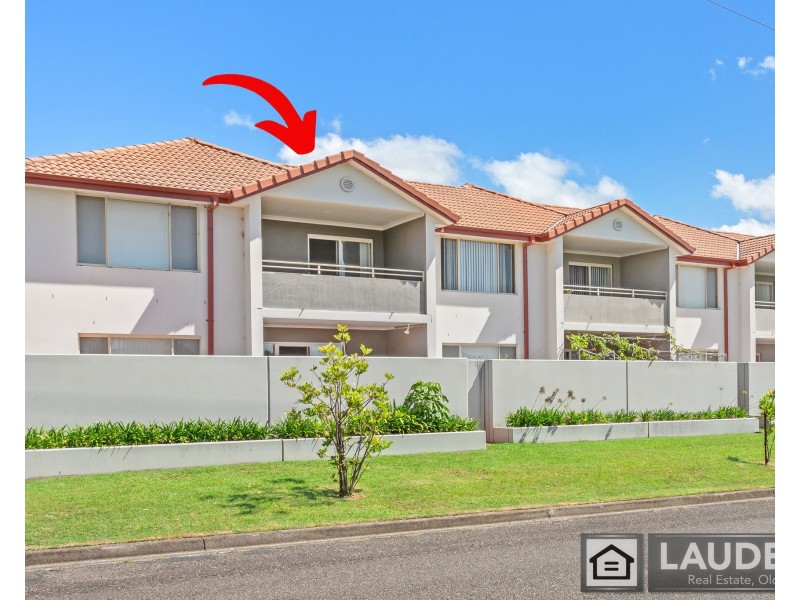 4/2 Mistral Place, Old Bar NSW 2430