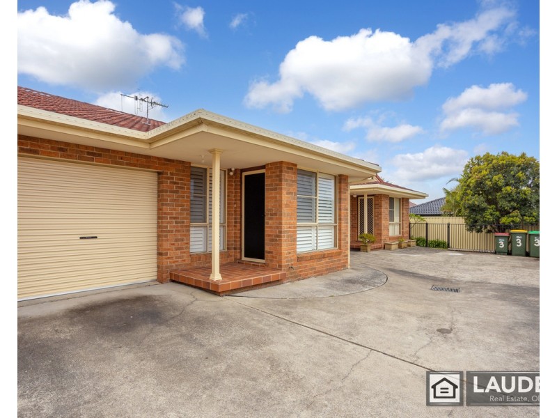 2/89 Old Bar Road, Old Bar NSW 2430
