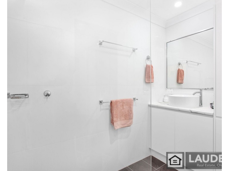 2/91 Old Bar Road, Old Bar NSW 2430