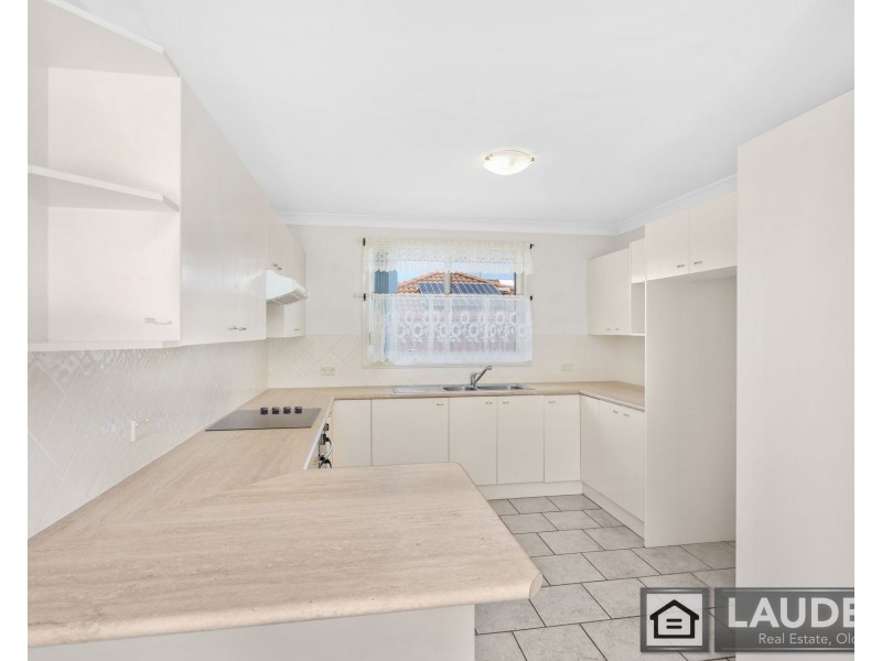 1 Gannet Crescent, Old Bar NSW 2430