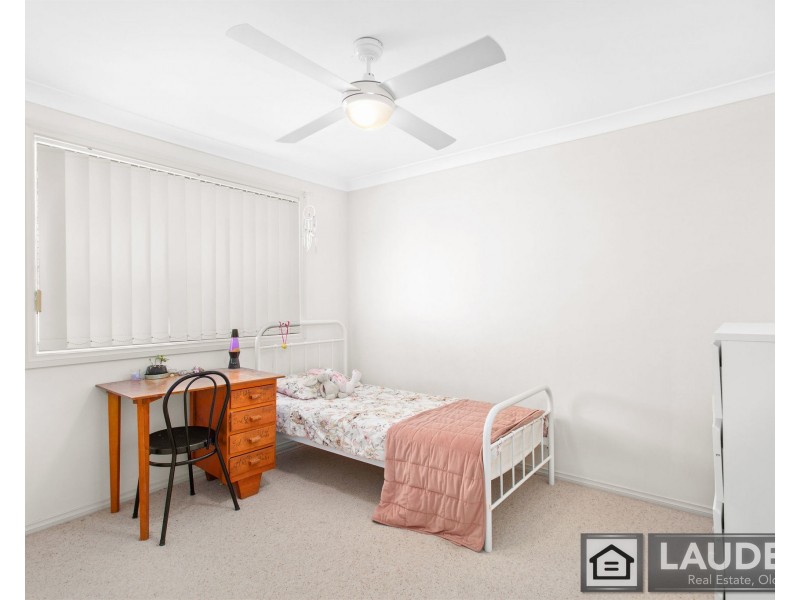 8 Snoewood Street, Old Bar NSW 2430