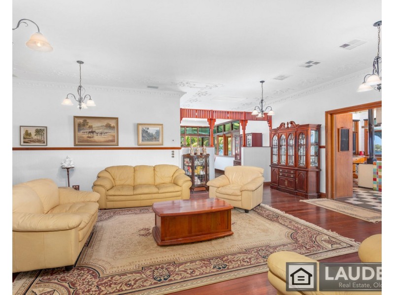 231 Oxley Island Road, Oxley Island NSW 2430