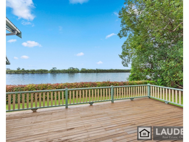 231 Oxley Island Road, Oxley Island NSW 2430