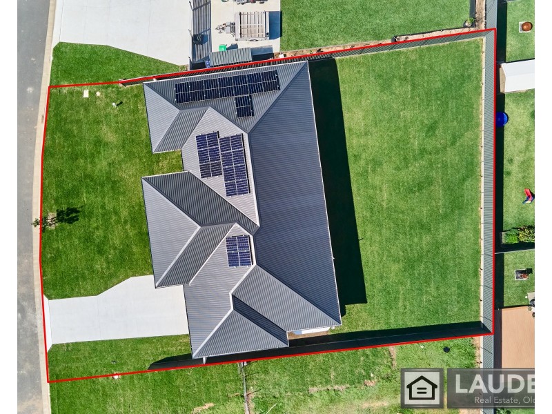 12 Cubbaroo Street, Old Bar NSW 2430