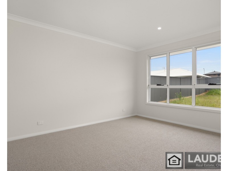 12 Cubbaroo Street, Old Bar NSW 2430