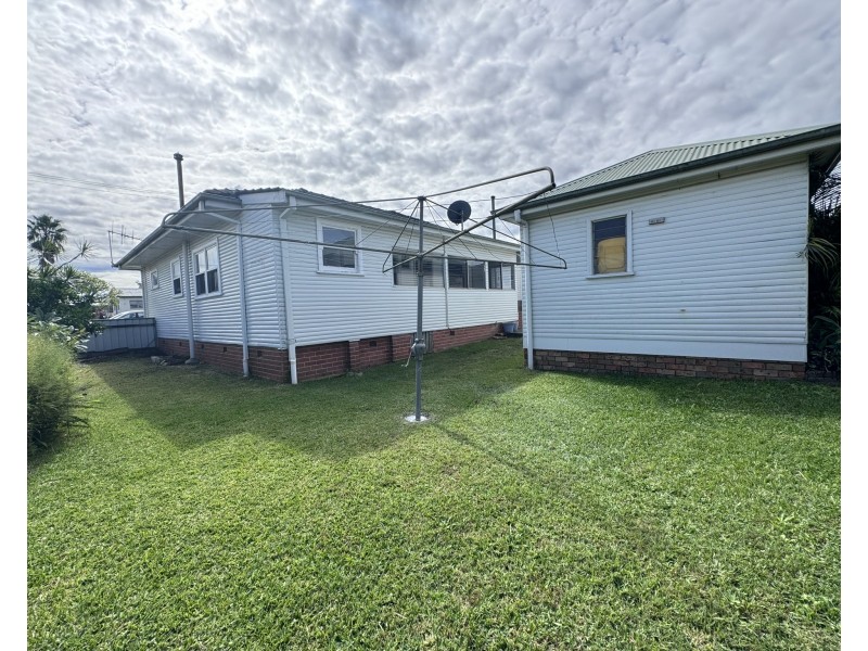 1/74 Chatham Avenue, Taree NSW 2430