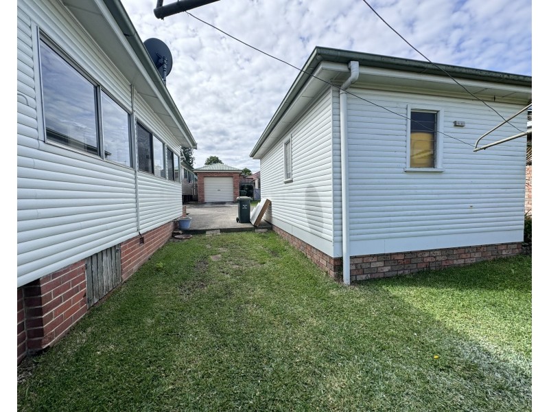 1/74 Chatham Avenue, Taree NSW 2430