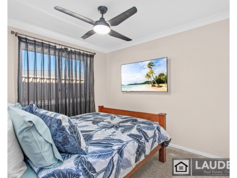 4 Curlew Place, Old Bar NSW 2430