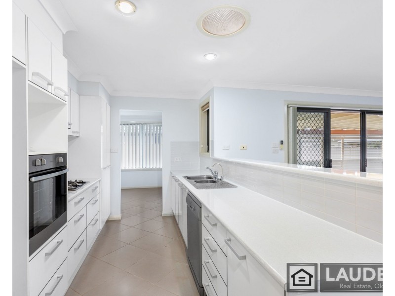 28 Albatross Way, Old Bar NSW 2430