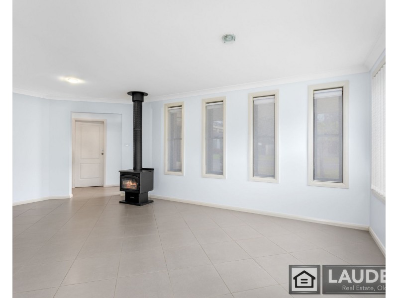 28 Albatross Way, Old Bar NSW 2430