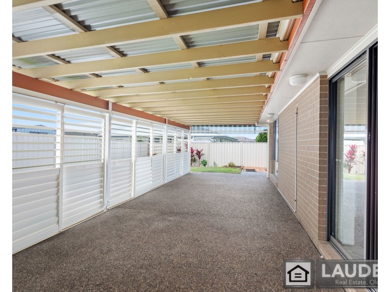 28 Albatross Way, Old Bar NSW 2430