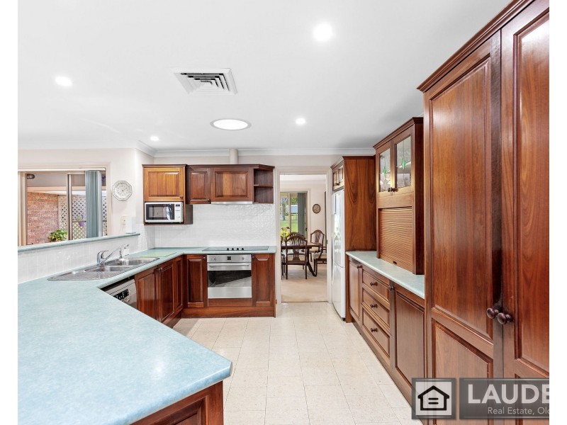 10 Kolinda Drive, Old Bar NSW 2430