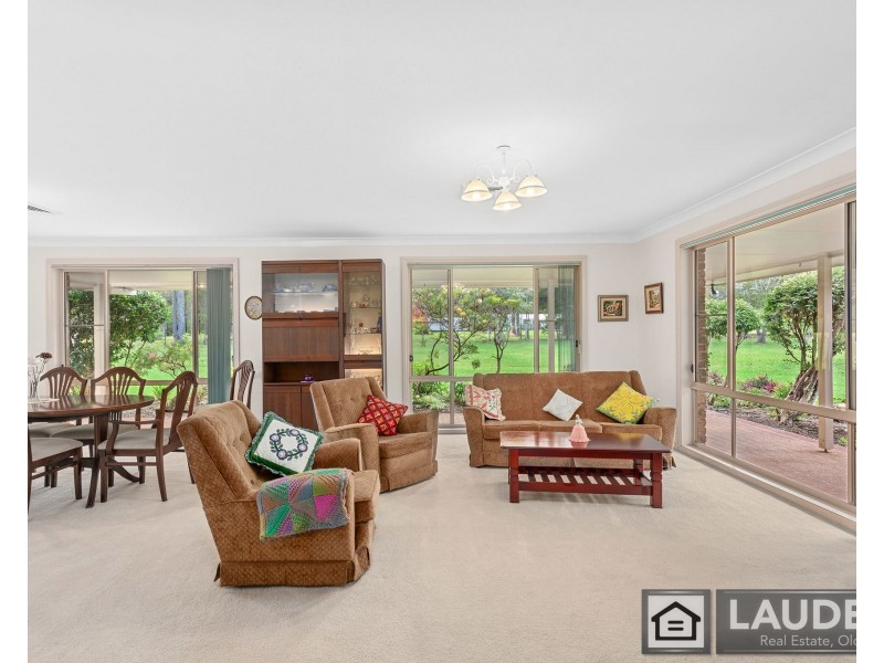 10 Kolinda Drive, Old Bar NSW 2430