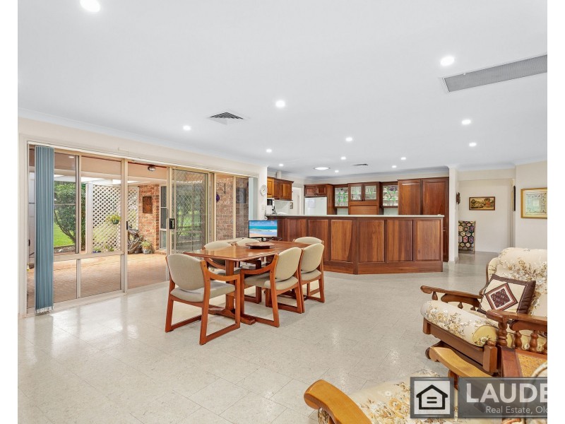 10 Kolinda Drive, Old Bar NSW 2430