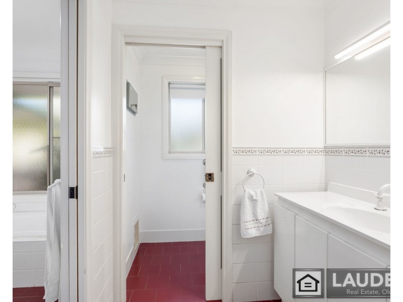 10 Kolinda Drive, Old Bar NSW 2430