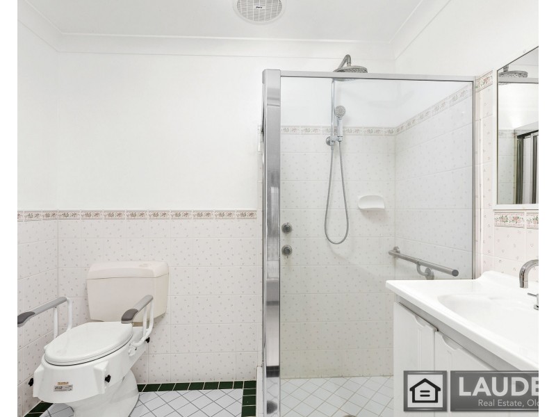 10 Kolinda Drive, Old Bar NSW 2430