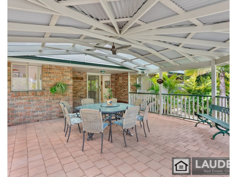10 Kolinda Drive, Old Bar NSW 2430