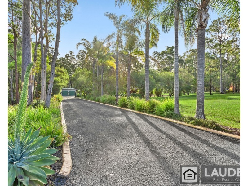 10 Kolinda Drive, Old Bar NSW 2430