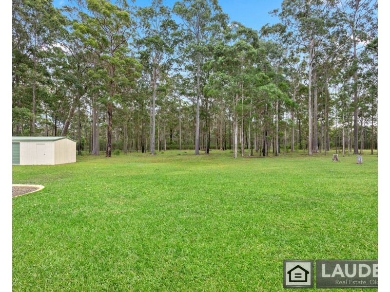 10 Kolinda Drive, Old Bar NSW 2430