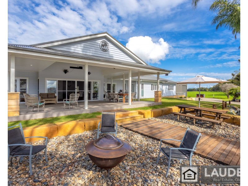 77 Templetons Lane, Oxley Island NSW 2430