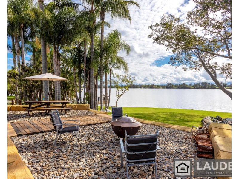 77 Templetons Lane, Oxley Island NSW 2430