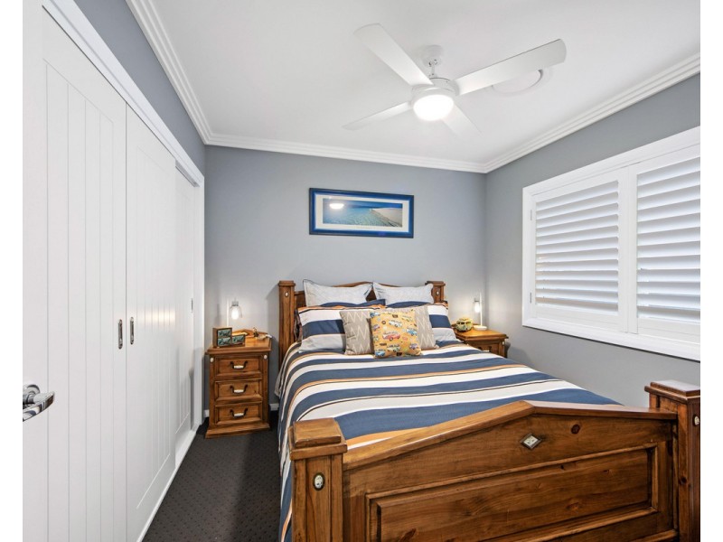 7 Ondaroo Crest, Old Bar NSW 2430
